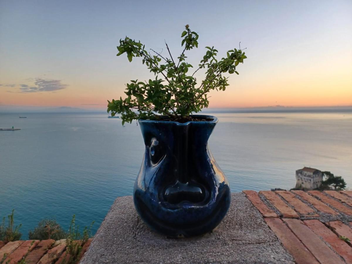 B&B Charming House Salerno Exterior foto